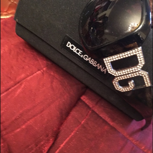 Dolce and Gabanna Scarlet Tortoise Sunglasses - Picture 2 of 3